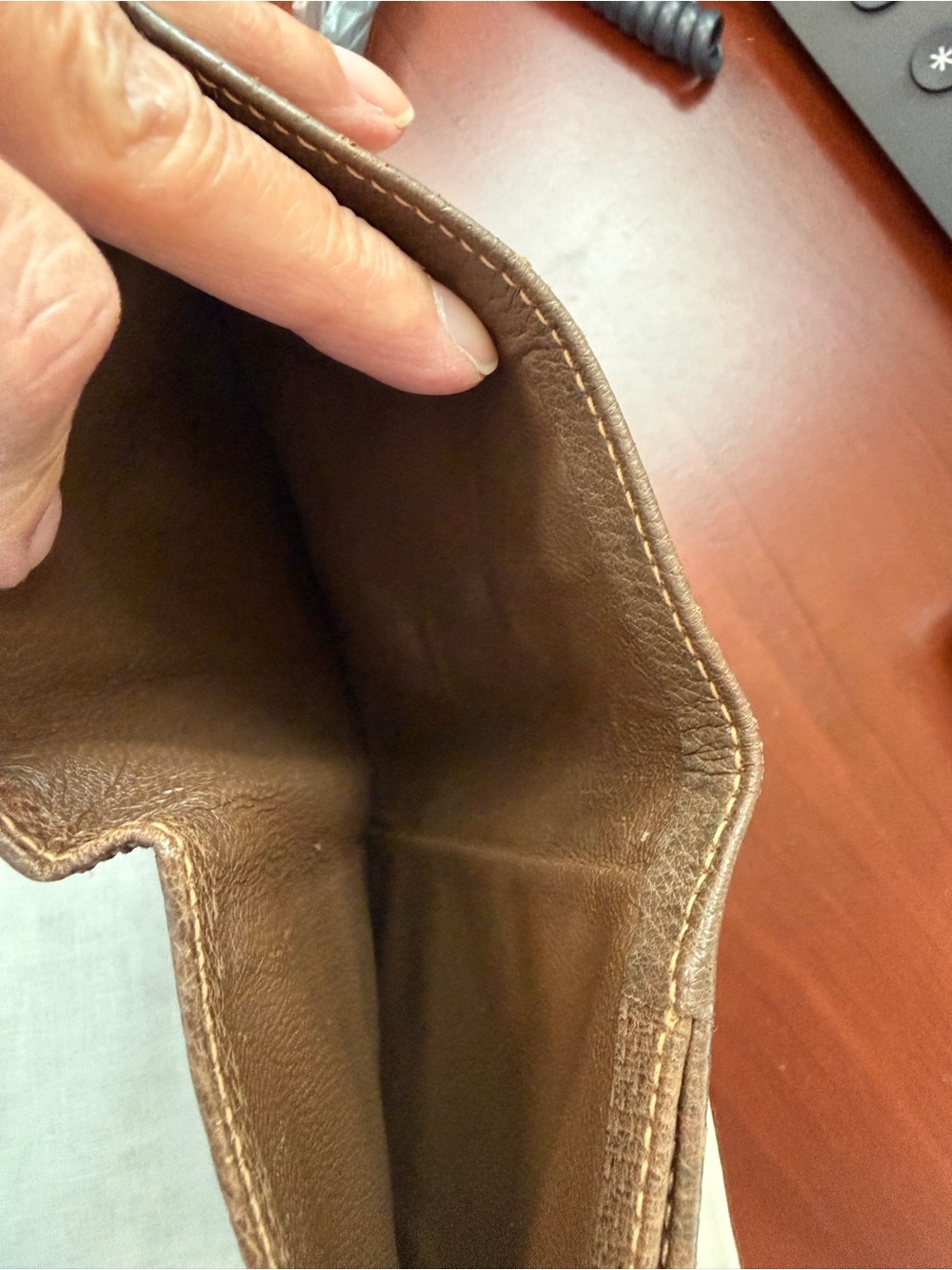 Authentic Gucci Brown & Beige GG Monogram Snap Wallet. Authentic Cert. included. - Picture 7 of 8